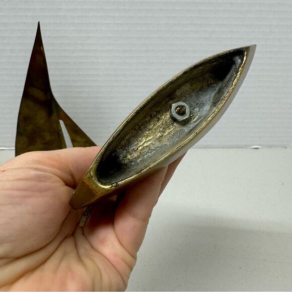 Vintage Brass Metal Sailboats Set Of Two Decor Accent Shelf - Picture 3 of 11